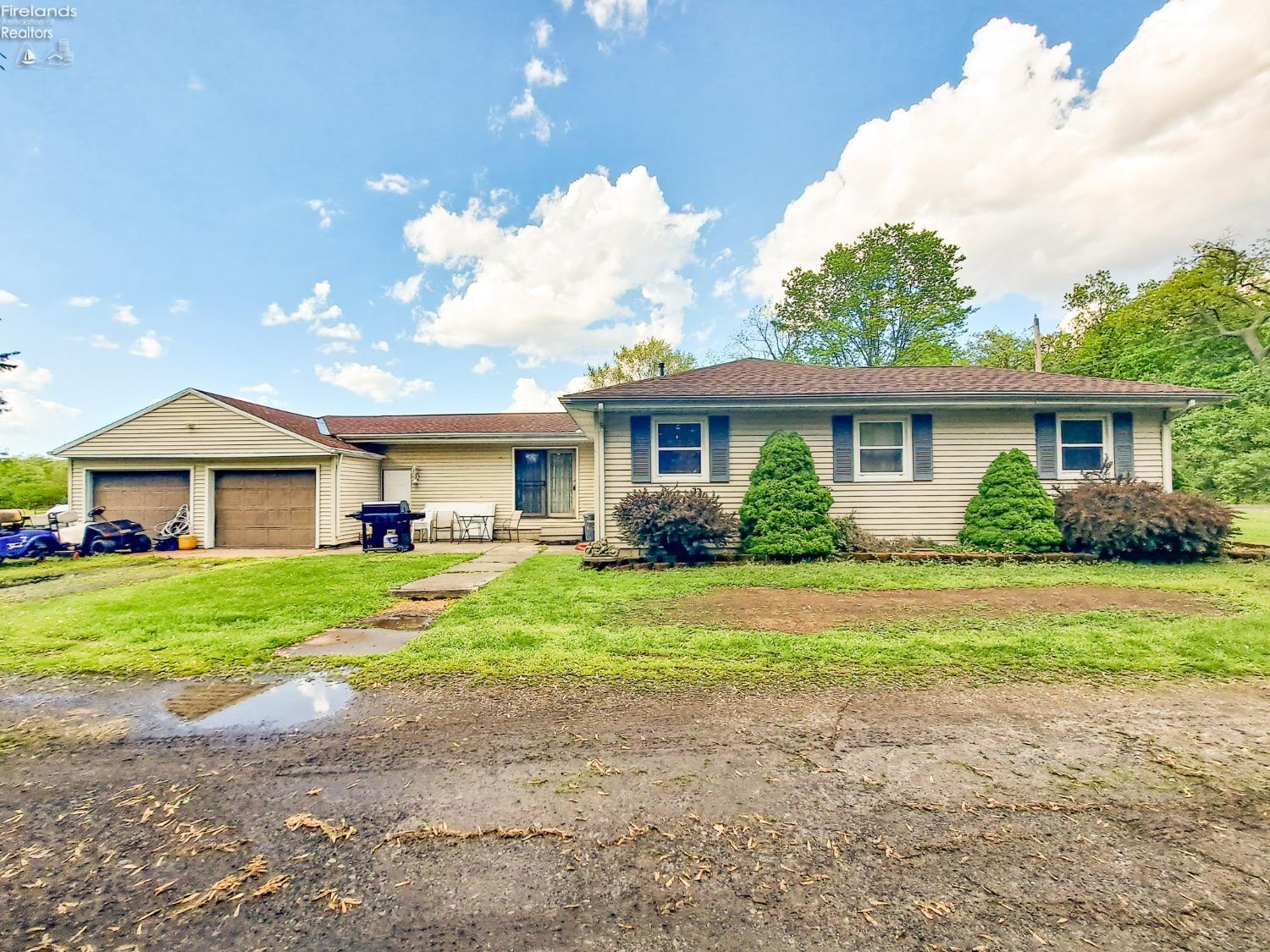 12313 Patten Tract Road Monroeville, OH 44847 - Photo 1 of 25 Gallery Image 1