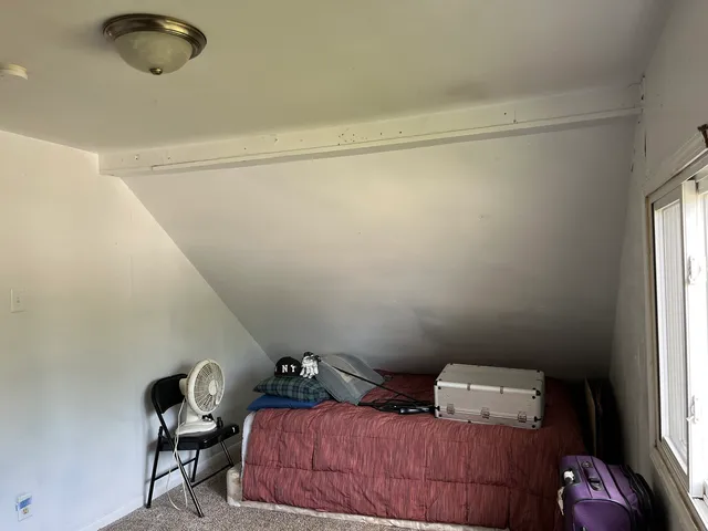 $199,900 | 220 West Raye Drive, Chicago Heights, IL 60411