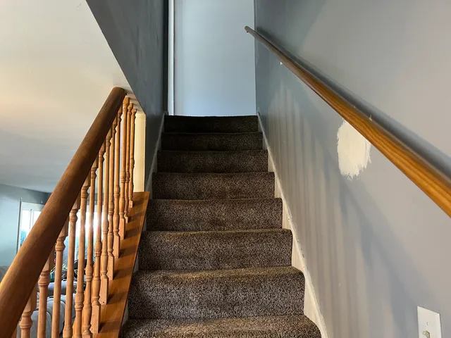 $199,900 | 220 West Raye Drive, Chicago Heights, IL 60411