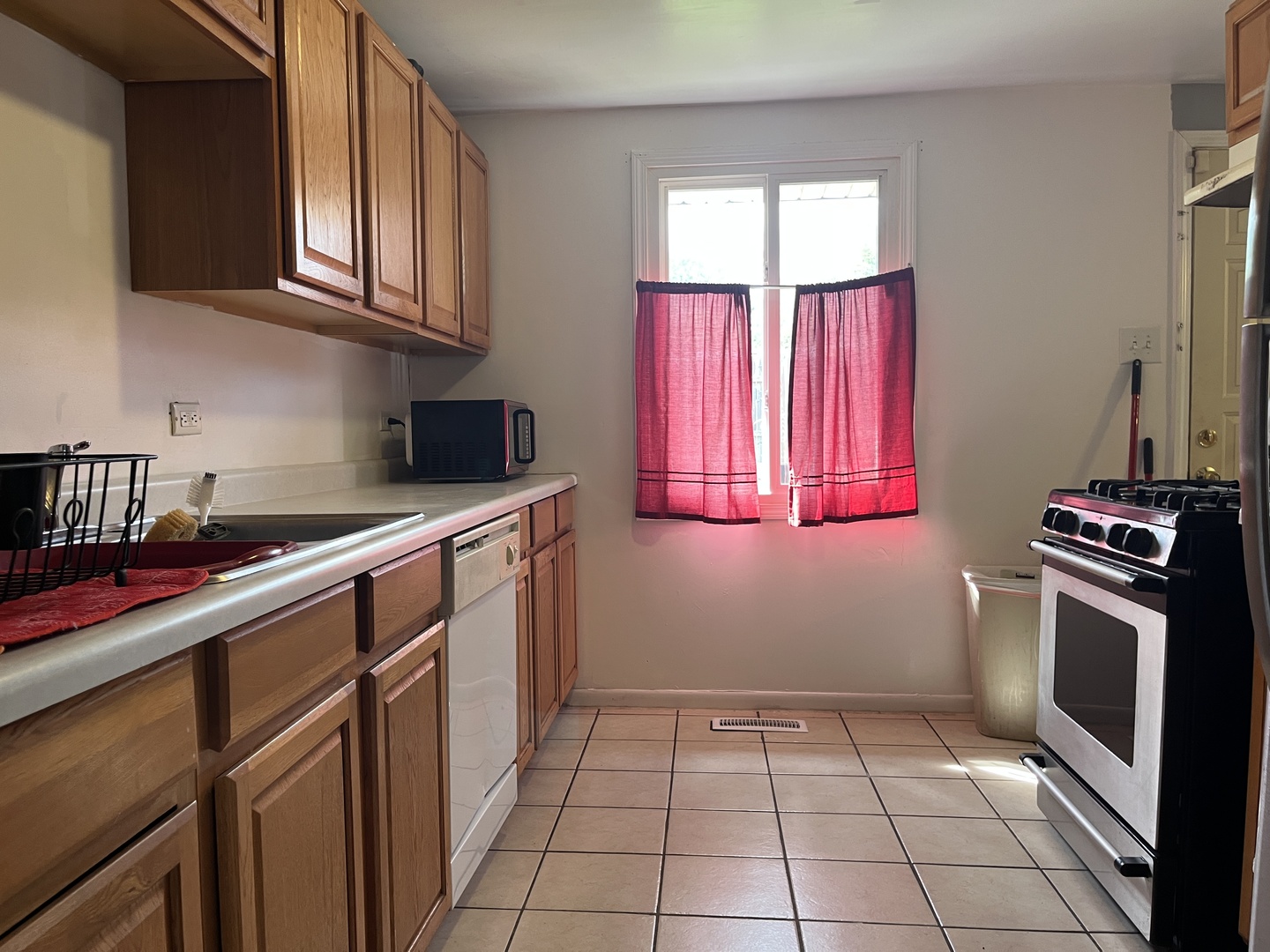 220 West Raye Drive Chicago Heights, IL 60411 - Photo 6 of 21