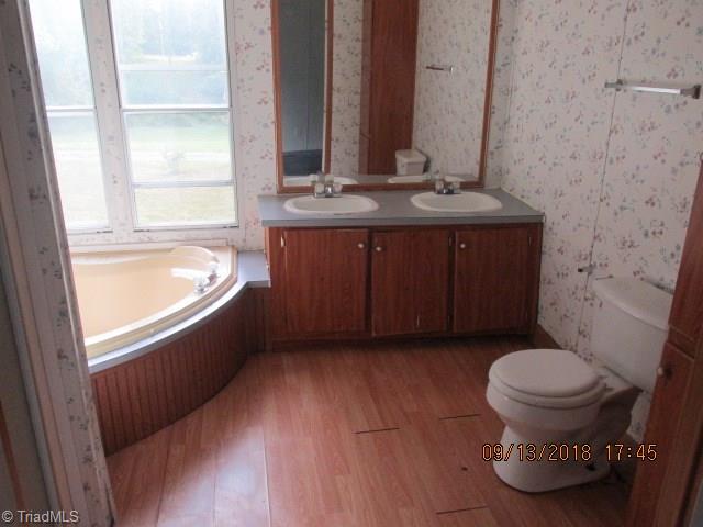702 Comer Road Stoneville, NC 27048 - Photo 4 of 8 Gallery Image 4