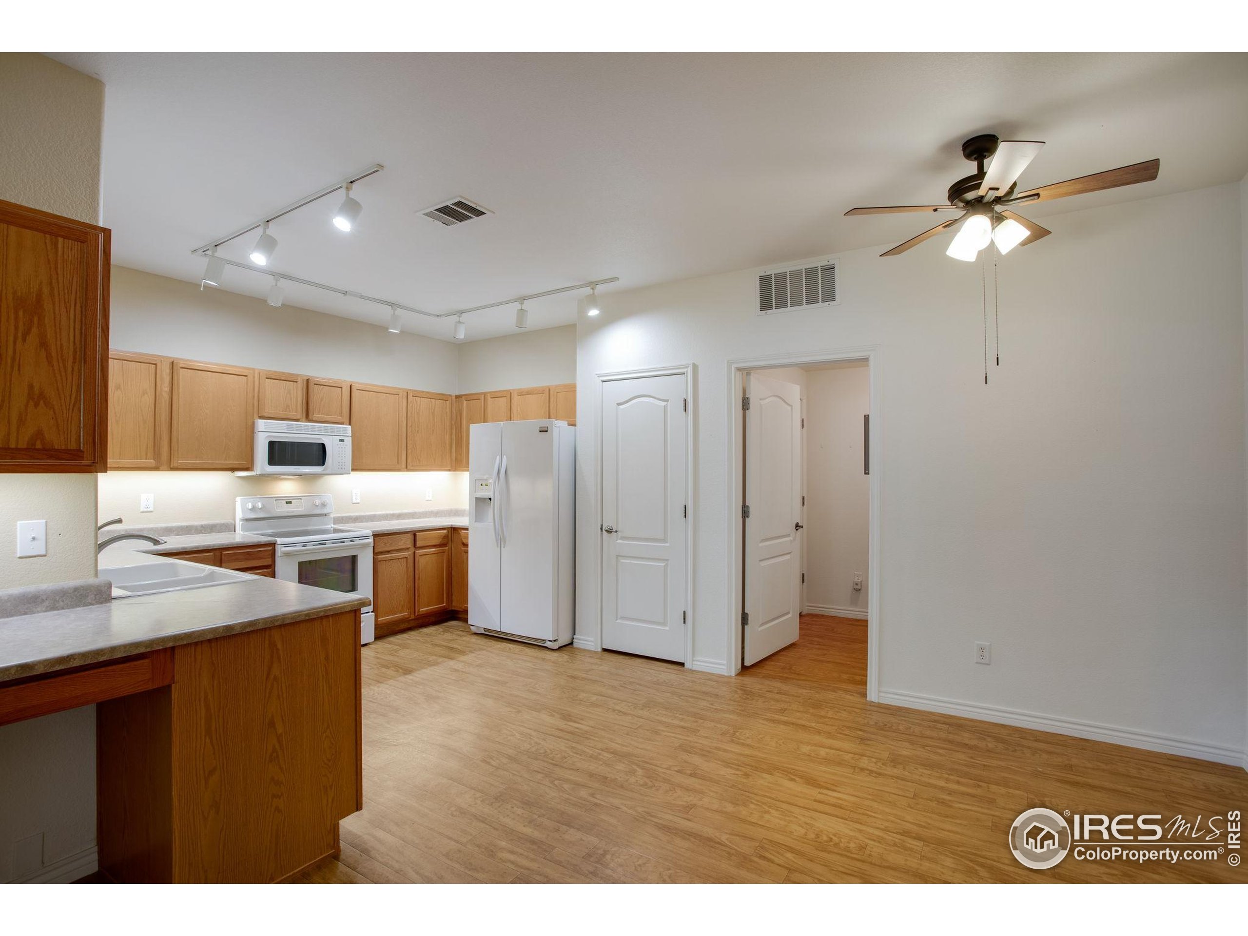 4672 West 20th Street Road, Unit 1311 Greeley, CO 80634 - Photo 8 of 18