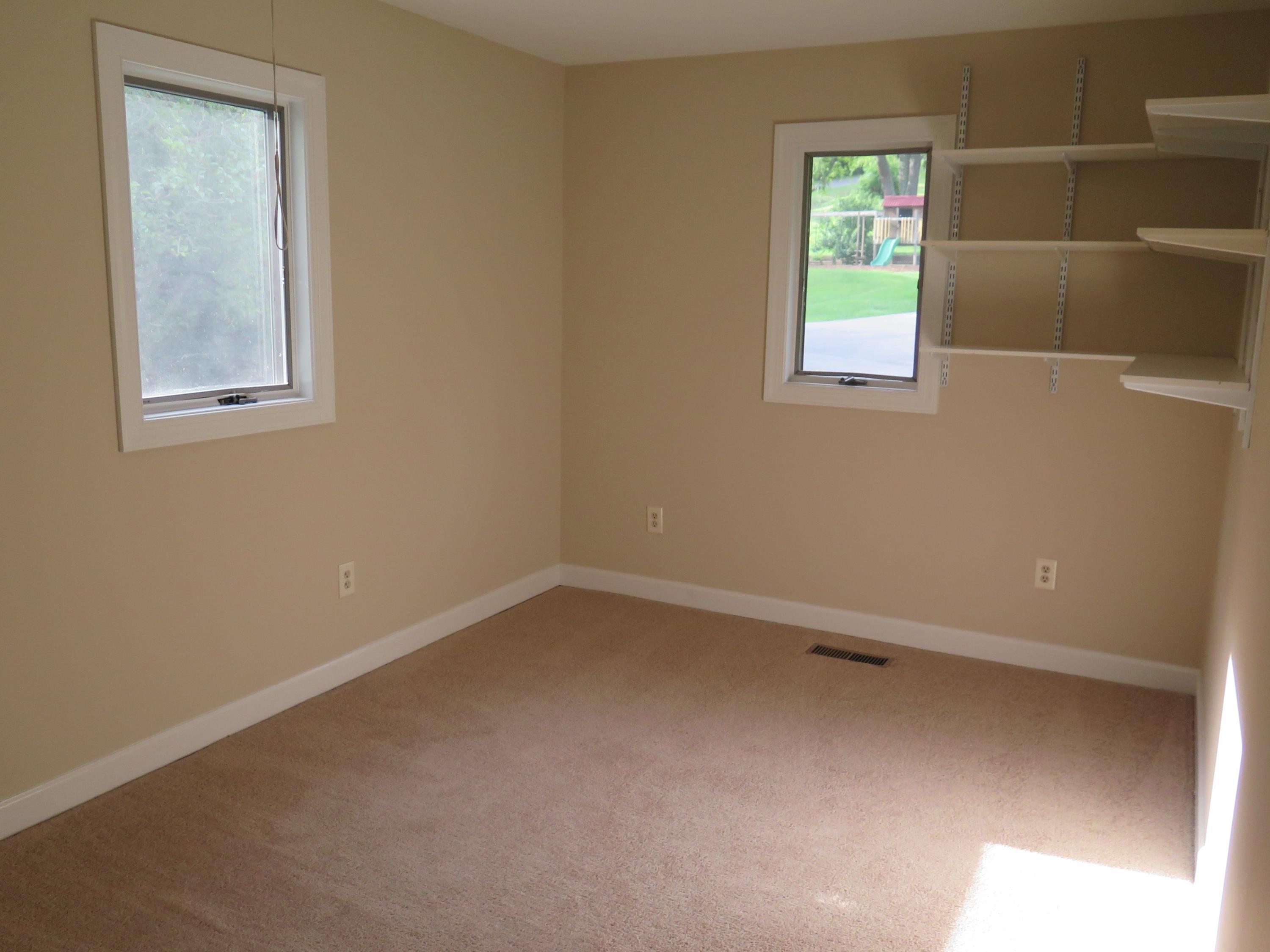 62 Mountain View Road Troutville, VA 24175 - Photo 13 of 49 62MtnView - 13