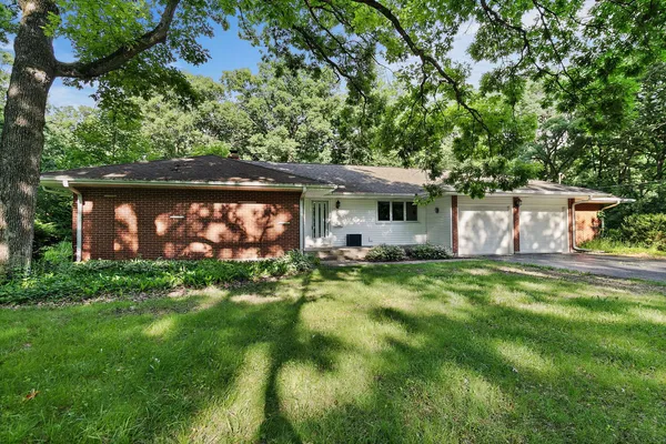 $433,850 | 7N161 Hickory Lane, St. Charles, IL 60174