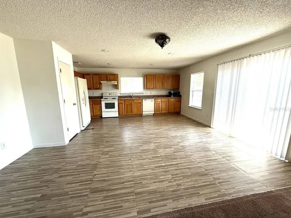 $1,800 | 121 Lindsay Drive, Palm Coast, FL 32137