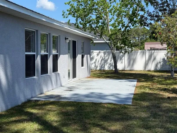 $1,800 | 121 Lindsay Drive, Palm Coast, FL 32137