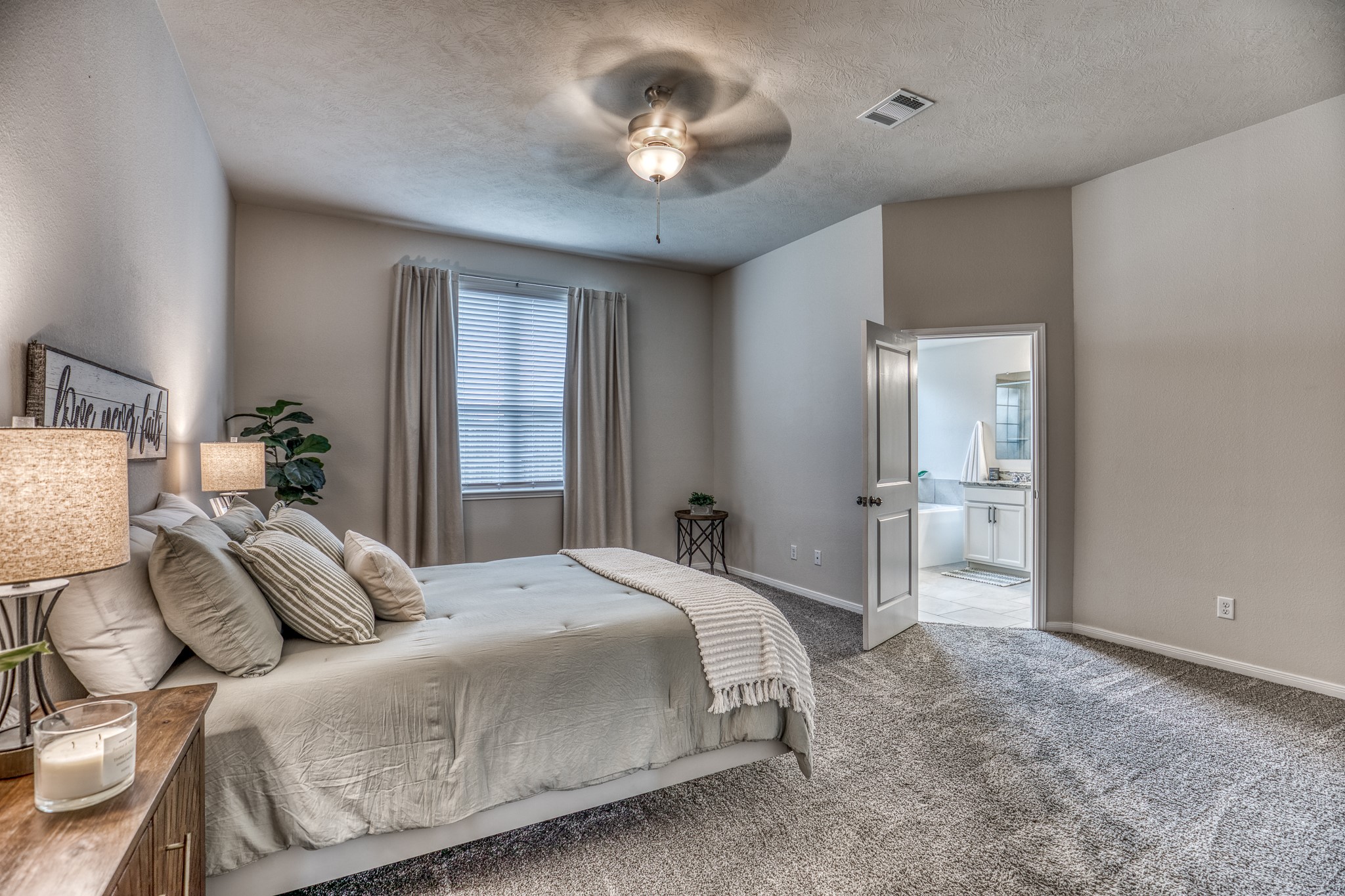 1016 Old Vine Road Brenham, TX 77833 - Photo 11 of 25 Primary bedroom