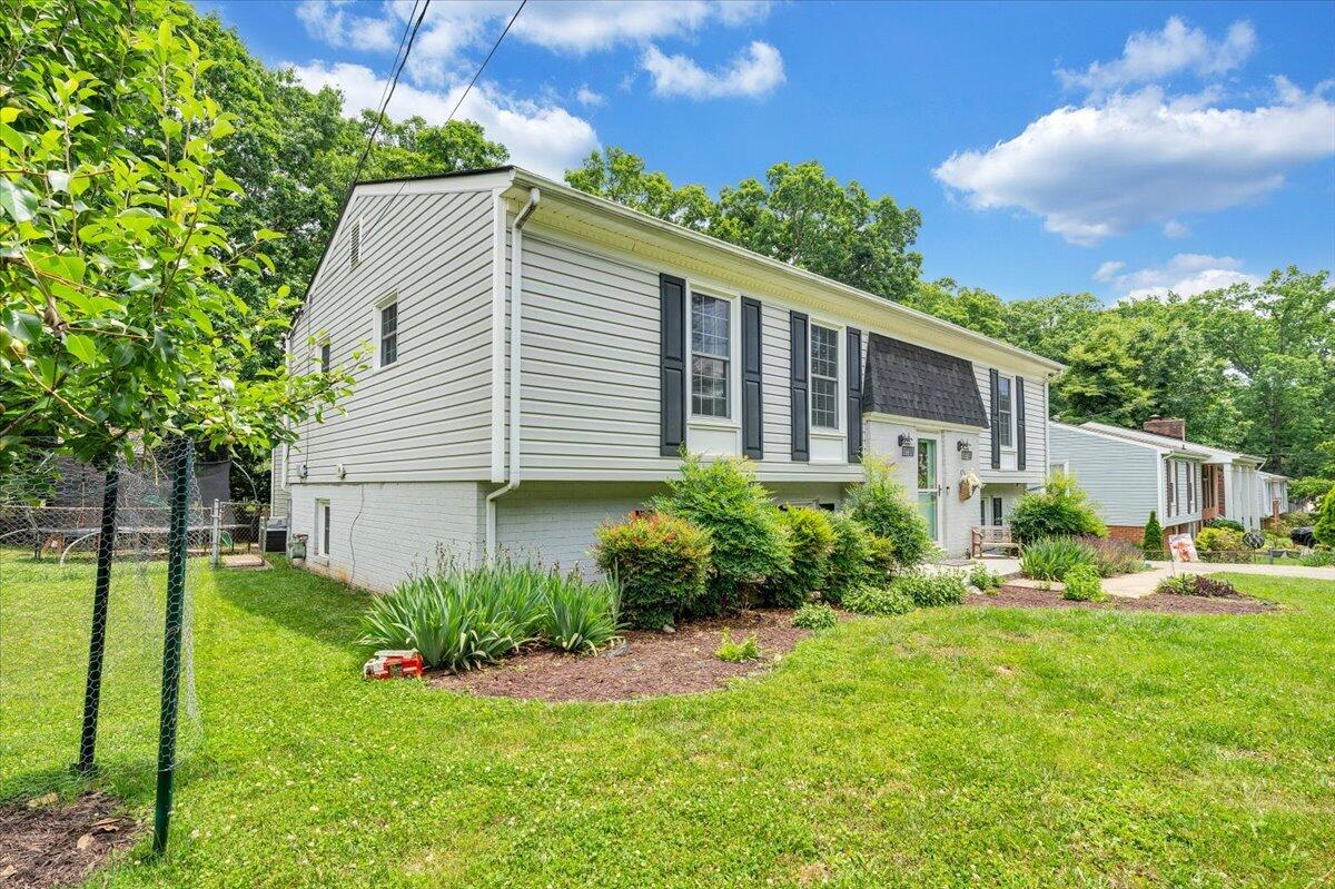 2919 Purple Finch Road Roanoke, VA 24018 - Photo 58 of 69 060-MIB00180