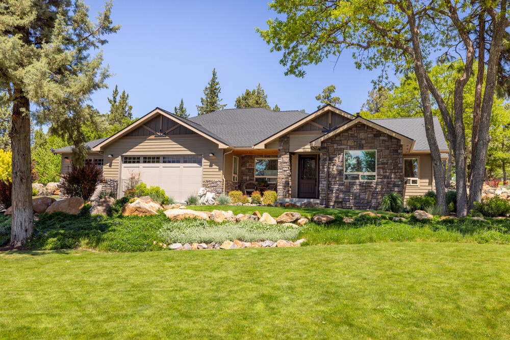 6349 Sanderling Road Klamath Falls, OR 97601 - Photo 44 of 75 Front Exterior