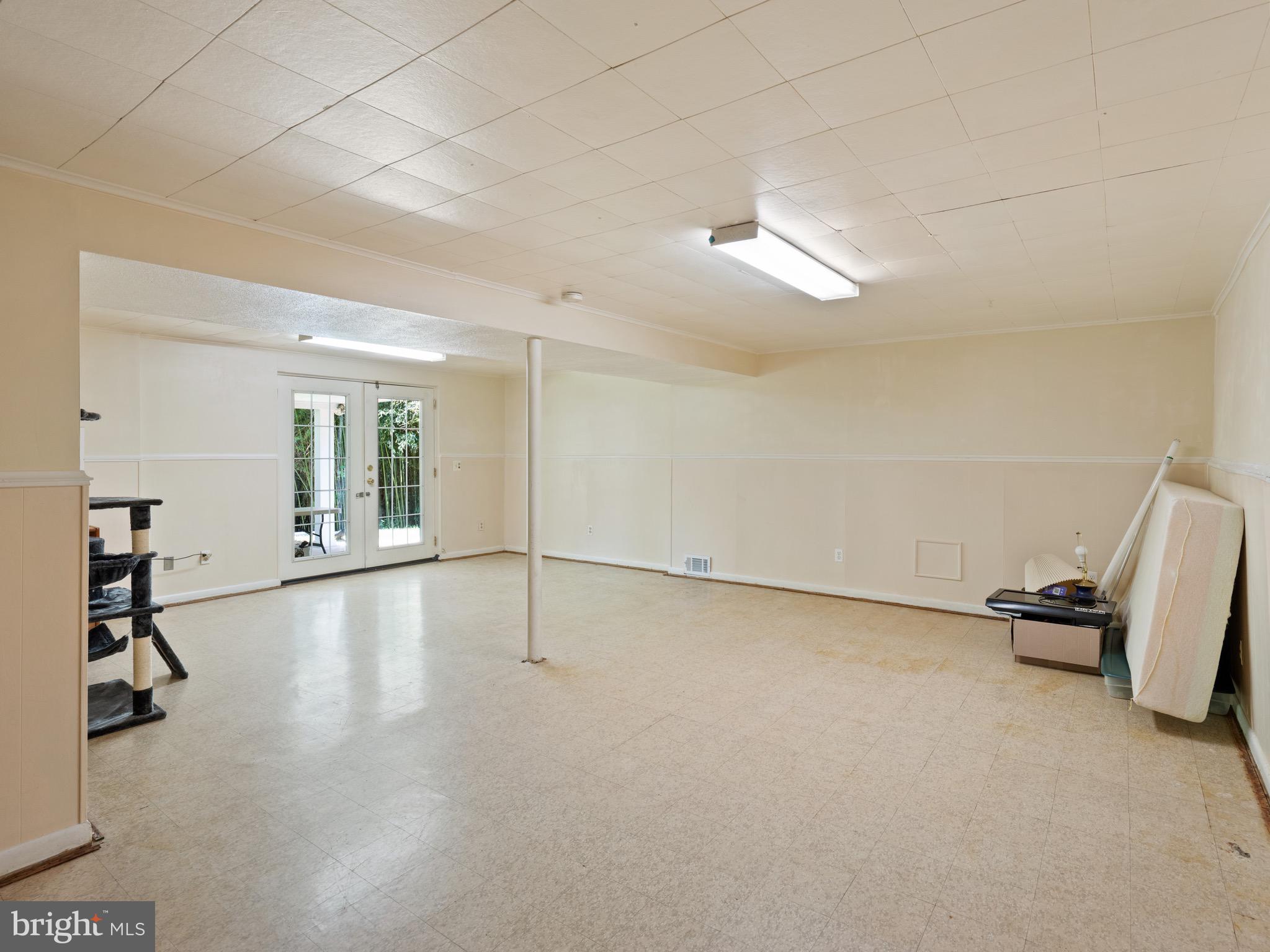 5403 Rolling Road Springfield, VA 22151 - Photo 13 of 28 Gallery Image 13