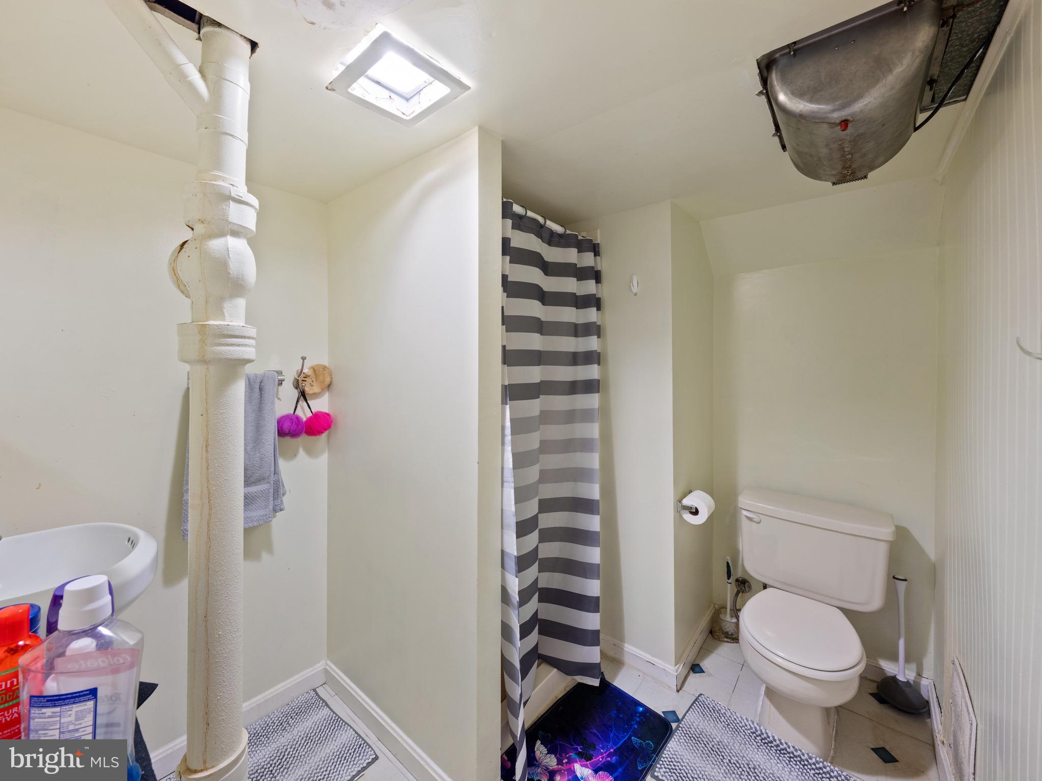 5403 Rolling Road Springfield, VA 22151 - Photo 23 of 28 Gallery Image 23