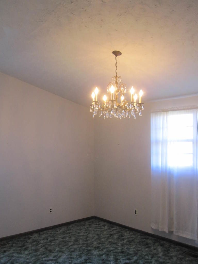 4 Hundley Road Crawley, WV 24931 - Photo 8 of 18 Dining/Family room