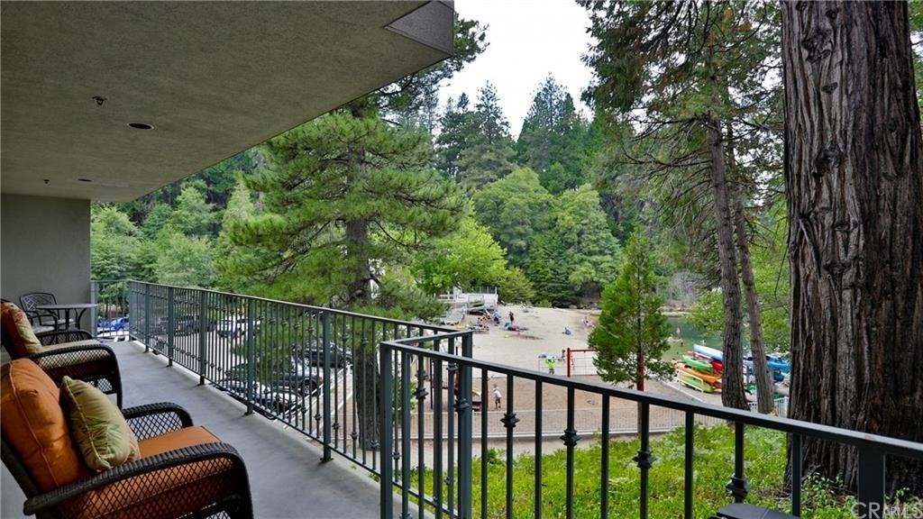 302 Villa Lake Arrowhead, CA 92352 - Photo 1 of 1
