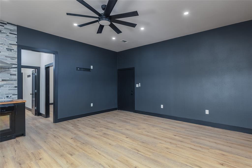 2015 Dobbs Valley Road Mineral Wells, TX 76067 - Photo 10 of 40