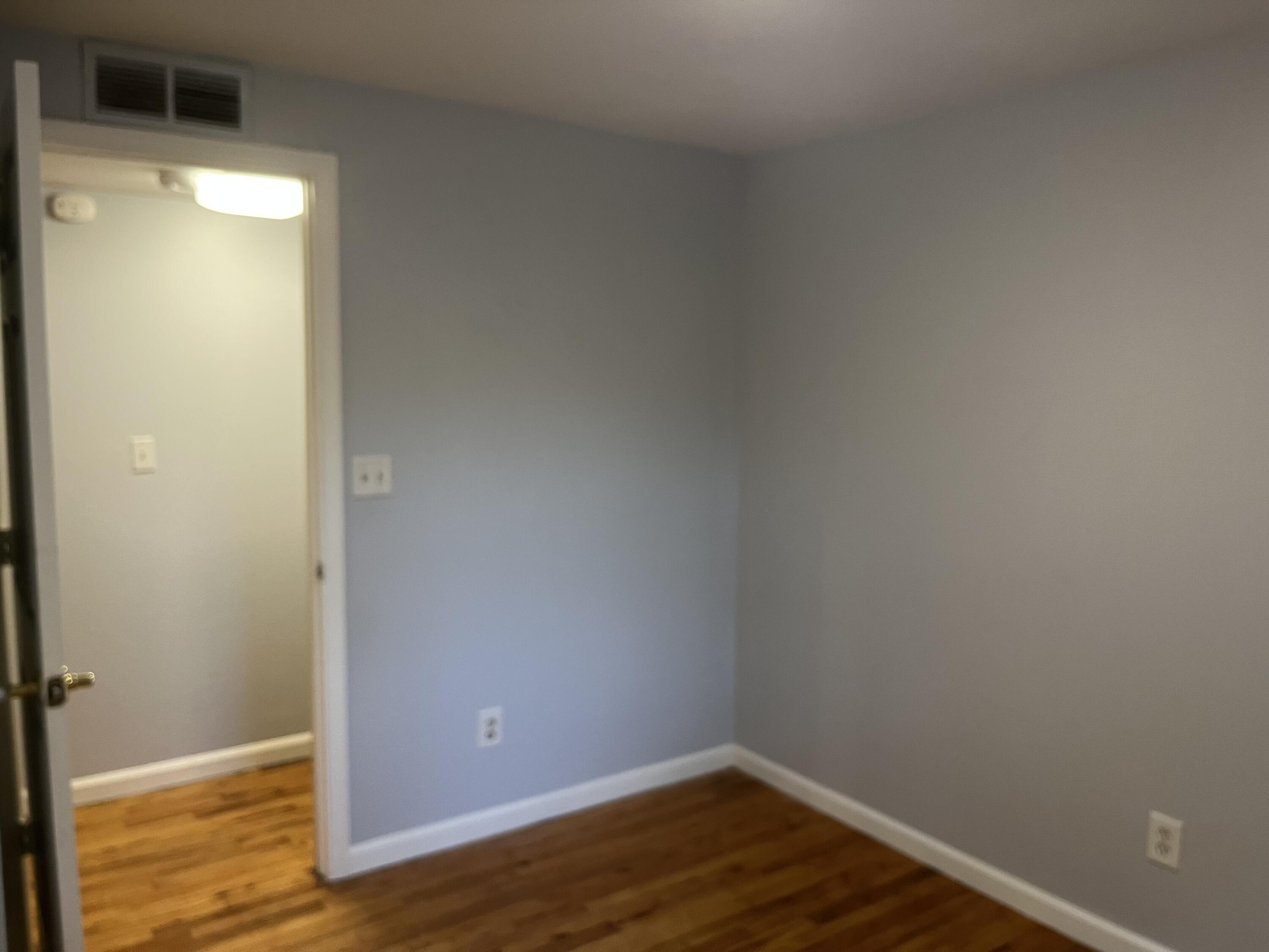 7 Metroview Court Ann Arbor, MI 48108 - Photo 23 of 25 IMG_6536