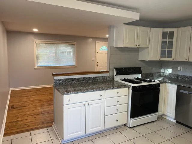 $2,600 | 7 Metroview Court, Ann Arbor, MI 48108