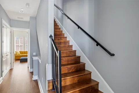 $1,190,000 | 1023 Juniper Street, Austin, TX 78702