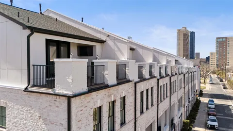 $1,190,000 | 1023 Juniper Street, Austin, TX 78702