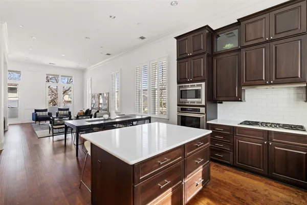 $1,190,000 | 1023 Juniper Street, Austin, TX 78702