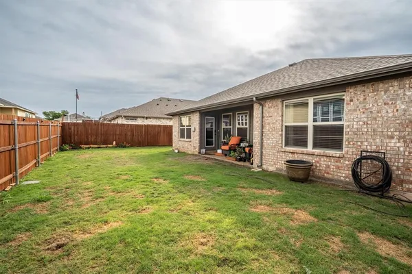$315,000 | 1406 Quail Crk Drive, Cleburne, TX 76033