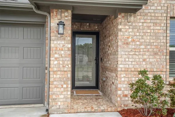 $315,000 | 1406 Quail Crk Drive, Cleburne, TX 76033