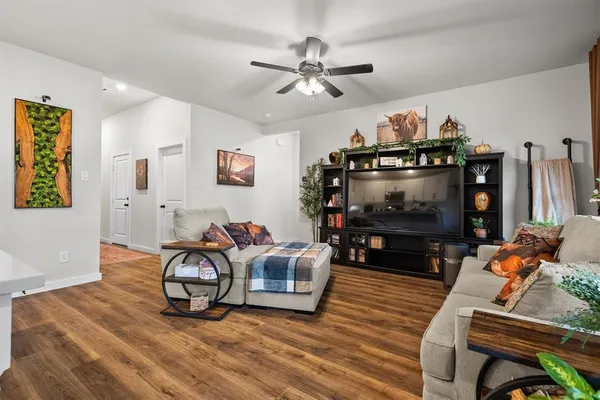 $315,000 | 1406 Quail Crk Drive, Cleburne, TX 76033