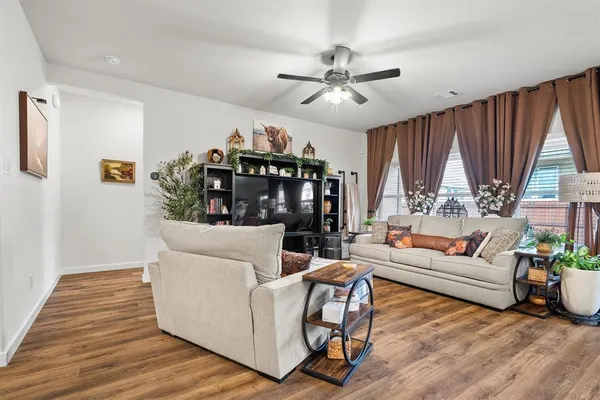 $315,000 | 1406 Quail Crk Drive, Cleburne, TX 76033