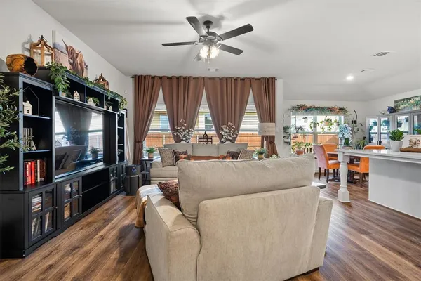 $315,000 | 1406 Quail Crk Drive, Cleburne, TX 76033