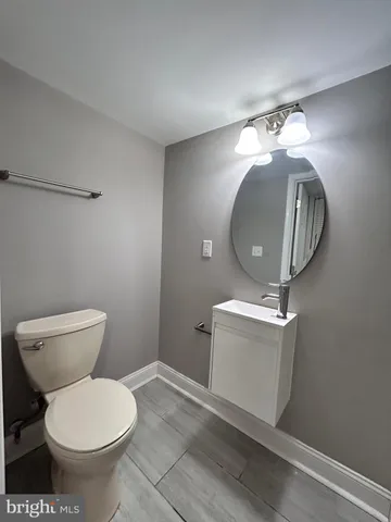 a view of a living room washer and dryer