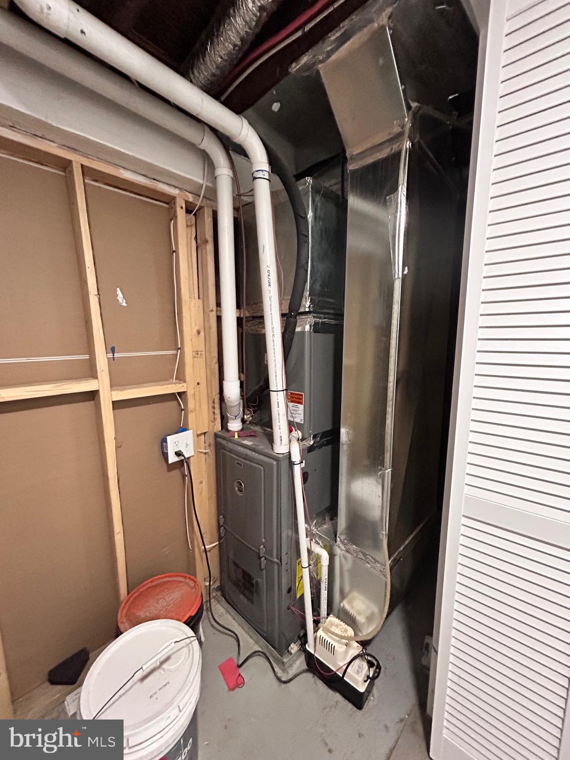 4207 Arizona Avenue Baltimore, MD 21206 - Photo 39 of 45 Basement - Utility area