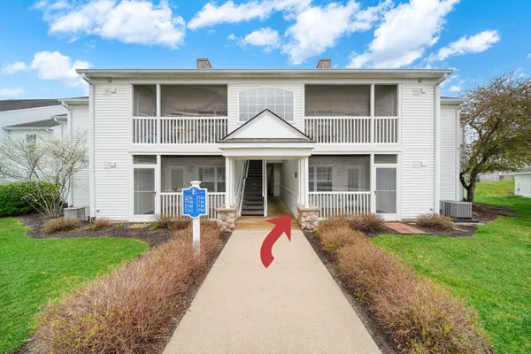 $318,000 | 2738 South Knightsbridge Circle, Ann Arbor, MI 48105