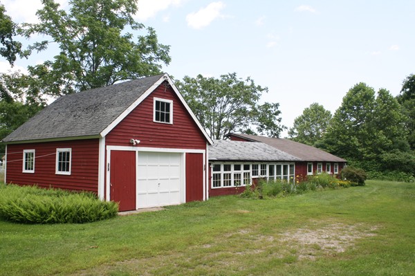 10 Jones Road Deerfield, MA 01342 - Photo 2 of 13 Gallery Image 2