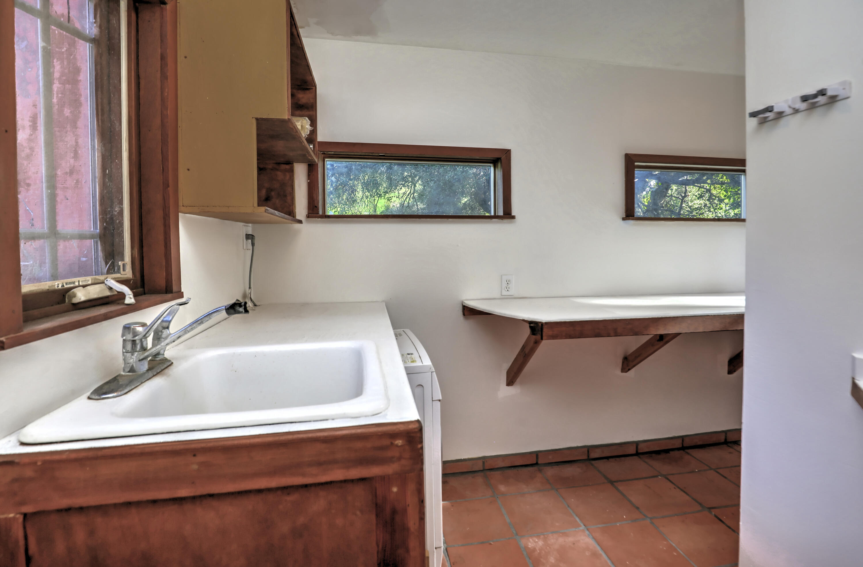 101 Hollister Ranch Road Goleta, CA 93117 - Photo 5 of 13 a bathroom with a sink and a mirror