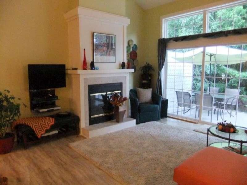 2967 Ridgeview, Unit 28 Muskegon, MI 49445 - Photo 6 of 20 DSCF5356