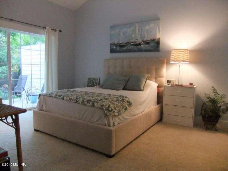 2967 Ridgeview, Unit 28 Muskegon, MI 49445 - Photo 9 of 20 DSCF5358