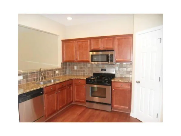 $2,000 | 1639 Coleville Oak Lane, Lawrenceville, GA 30046