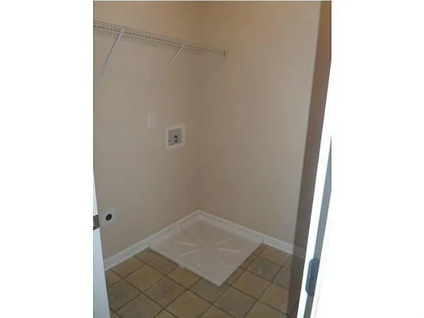 $2,000 | 1639 Coleville Oak Lane, Lawrenceville, GA 30046