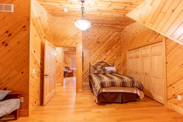 $4,149,000 | 404 Barry Drive, Alger, MI 48610