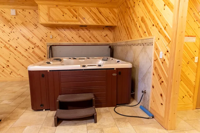 $4,149,000 | 404 Barry Drive, Alger, MI 48610