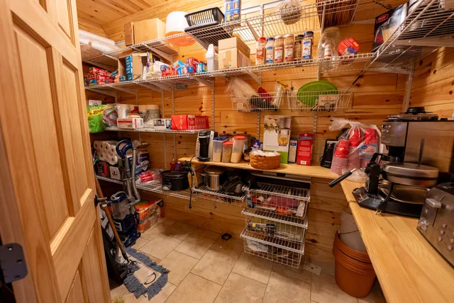 $4,149,000 | 404 Barry Drive, Alger, MI 48610