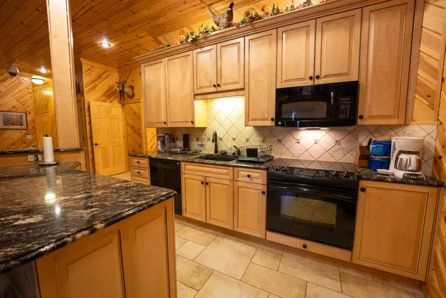 $4,149,000 | 404 Barry Drive, Alger, MI 48610