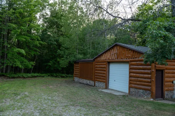 $4,150,000 | 404 Barry Drive, Alger, MI 48610