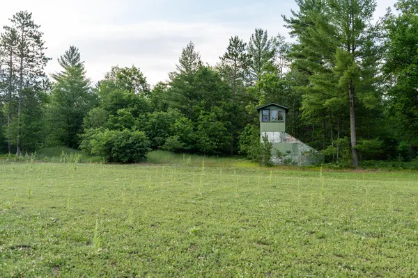 $4,150,000 | 404 Barry Drive, Alger, MI 48610