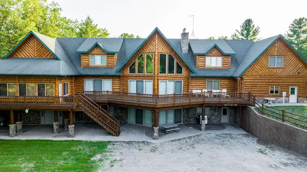 $4,150,000 | 404 Barry Drive, Alger, MI 48610