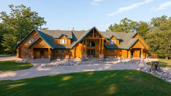 $4,150,000 | 404 Barry Drive, Alger, MI 48610