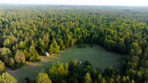 $4,150,000 | 404 Barry Drive, Alger, MI 48610