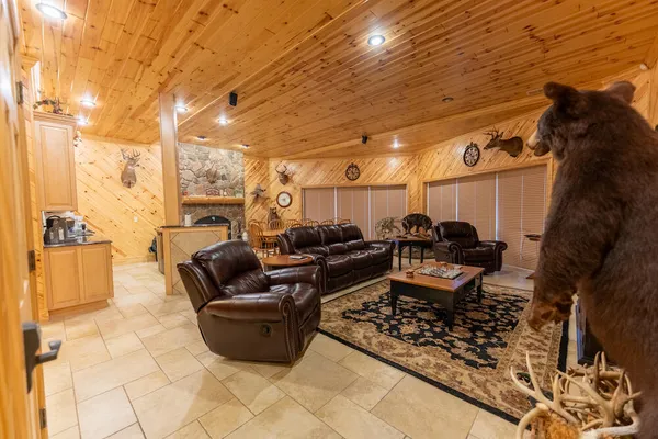 $4,150,000 | 404 Barry Drive, Alger, MI 48610