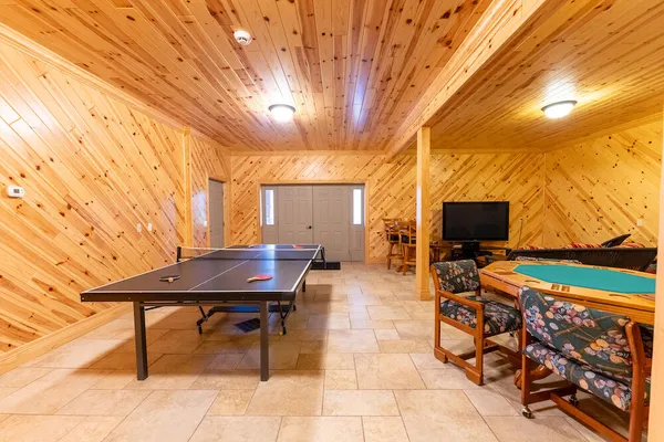 $4,150,000 | 404 Barry Drive, Alger, MI 48610