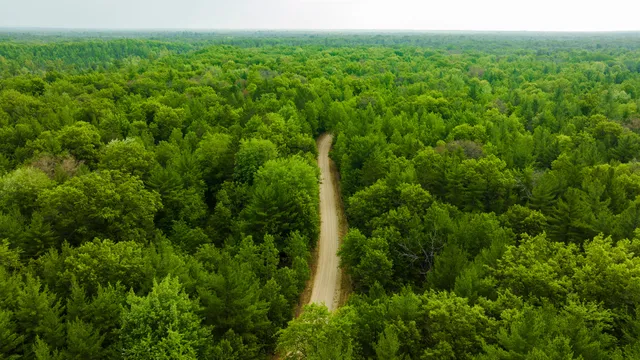 $4,149,000 | 404 Barry Drive, Alger, MI 48610