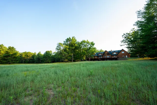 $4,149,000 | 404 Barry Drive, Alger, MI 48610